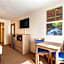 Quality Inn Petoskey-Harbor Springs
