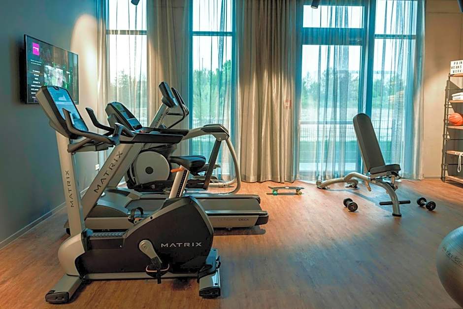 Moxy by Marriott Frankfurt Airport