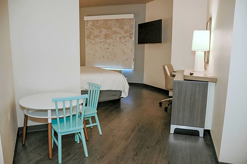 Holiday Inn Omaha Downtown - Airport, an IHG Hotel