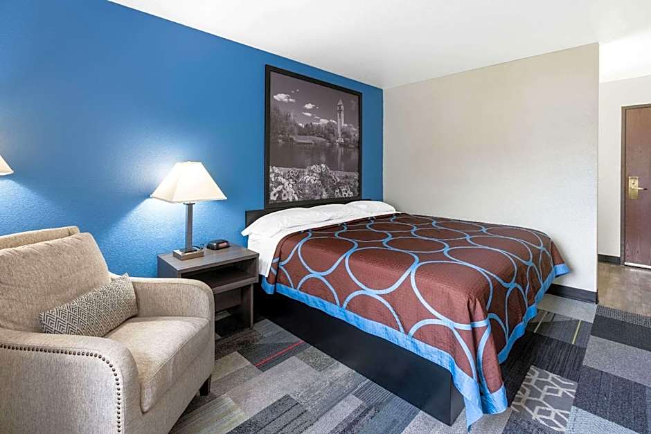 Super 8 by Wyndham Spokane Valley