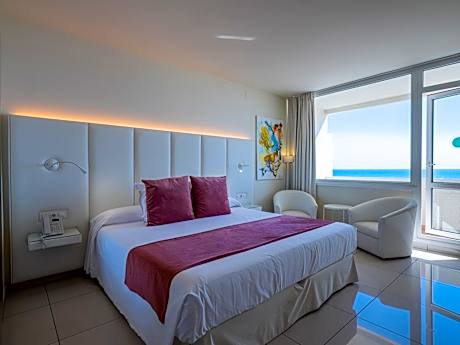 Standard Double Room with Sea View