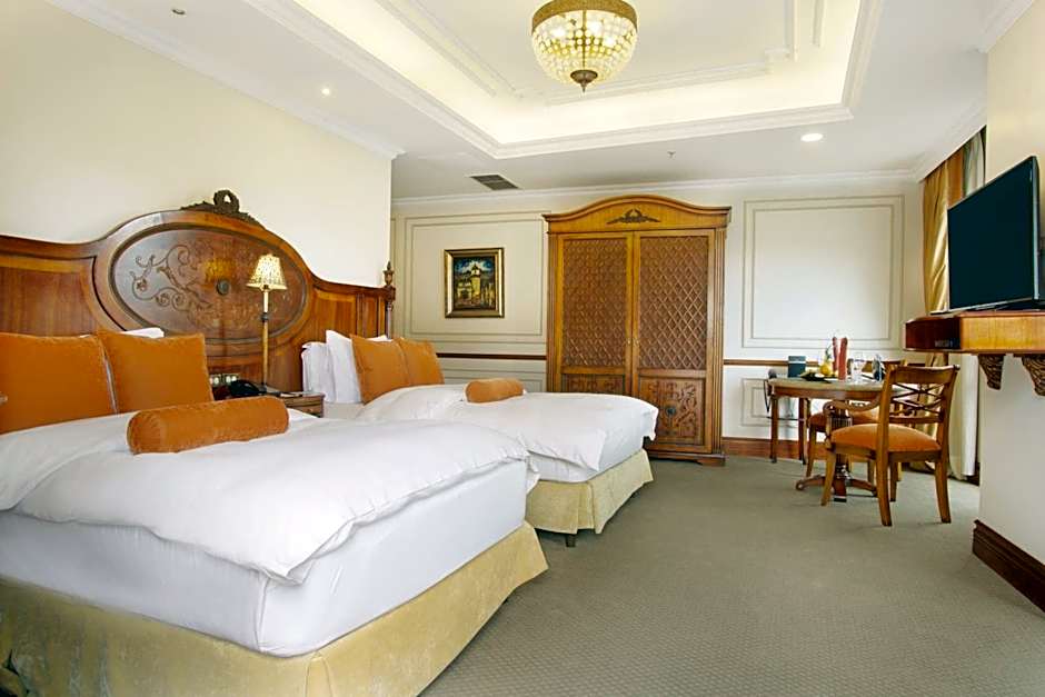 Plaza Grande Hotel