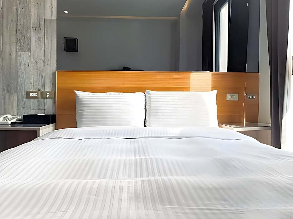 CHECK inn Express Taichung FuXing Hall 2