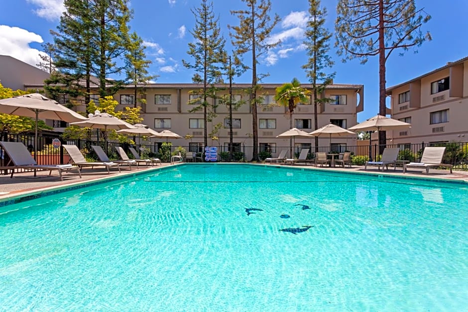 Crowne Plaza Silicon Valley North - Union City, an IHG Hotel