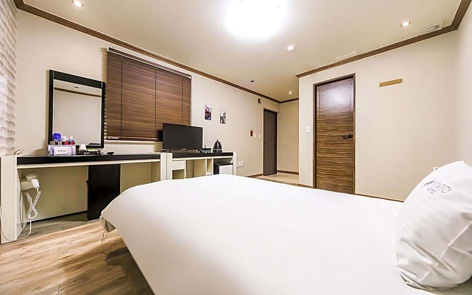 Potato Motel