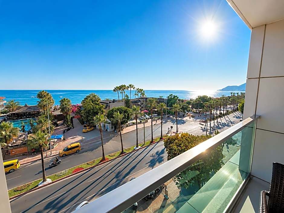 Delfino Apart Hotel