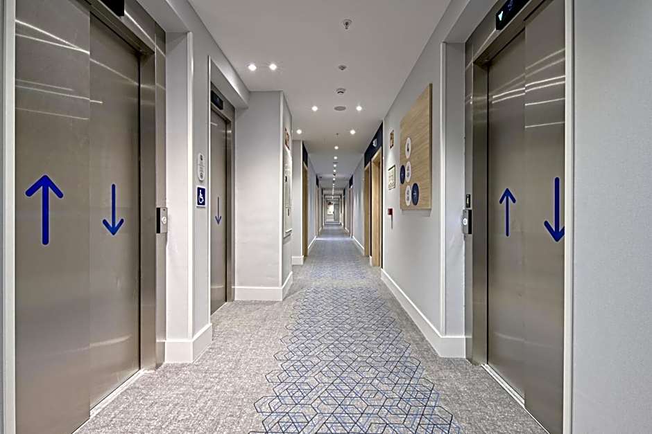 Holiday Inn Express Madrid Airport By IHG