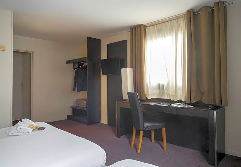Apogia Paris