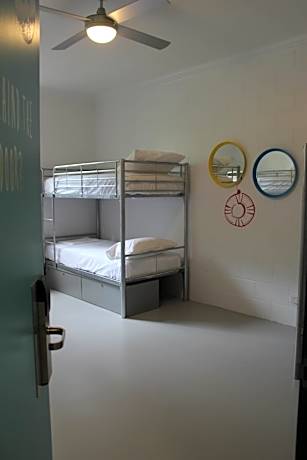 Bed in 8-Bed Female Dormitory Room with Shared Bathroom (ages 18 - 35 only)