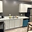 Ozark Inn & Suites