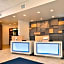 Holiday Inn Express & Suites Southgate - Detroit Area
