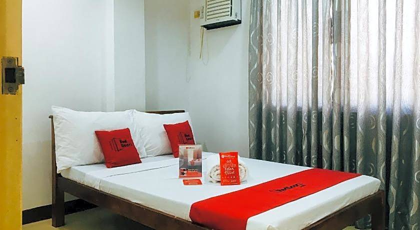 RedDoorz @ El Cuarto SRP Talisay