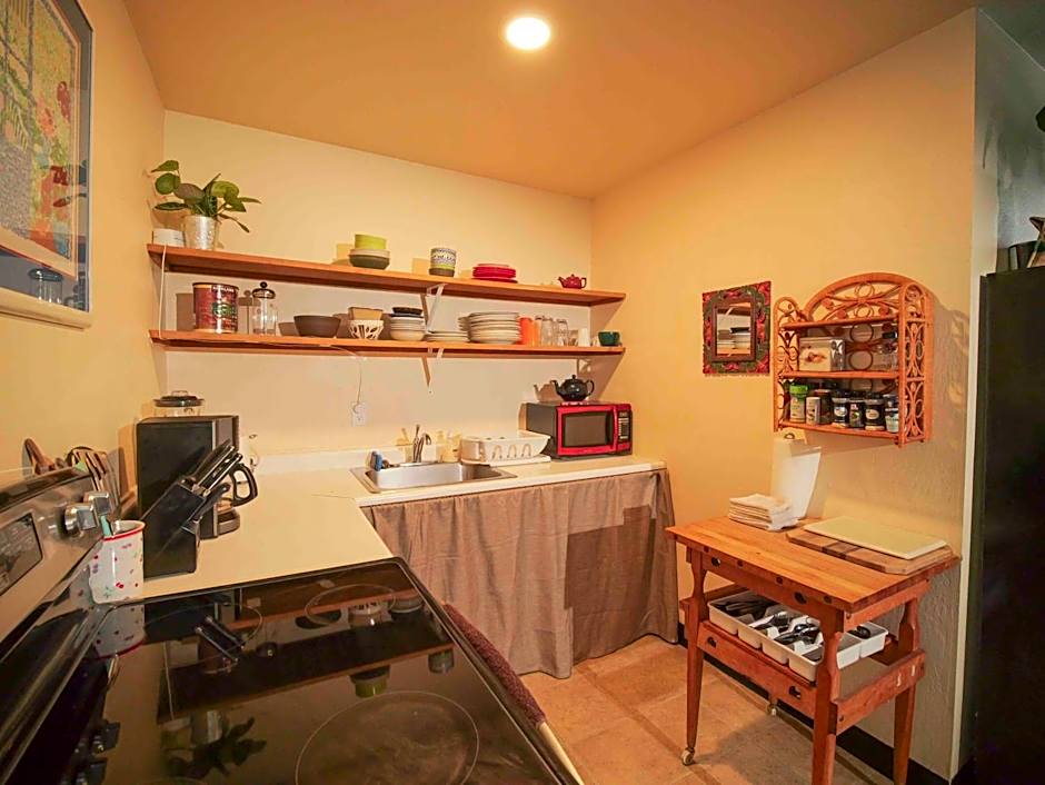 Ashland Commons Hostel