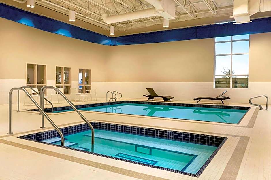 Microtel Inn & Suites by Wyndham Aurora