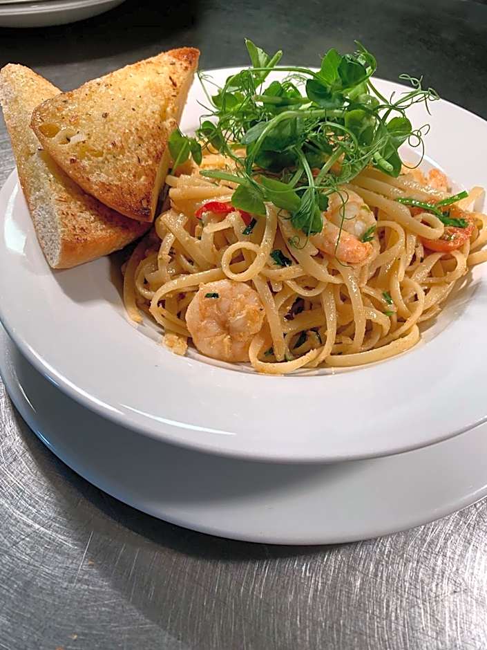 The Royal Hotel Elgin