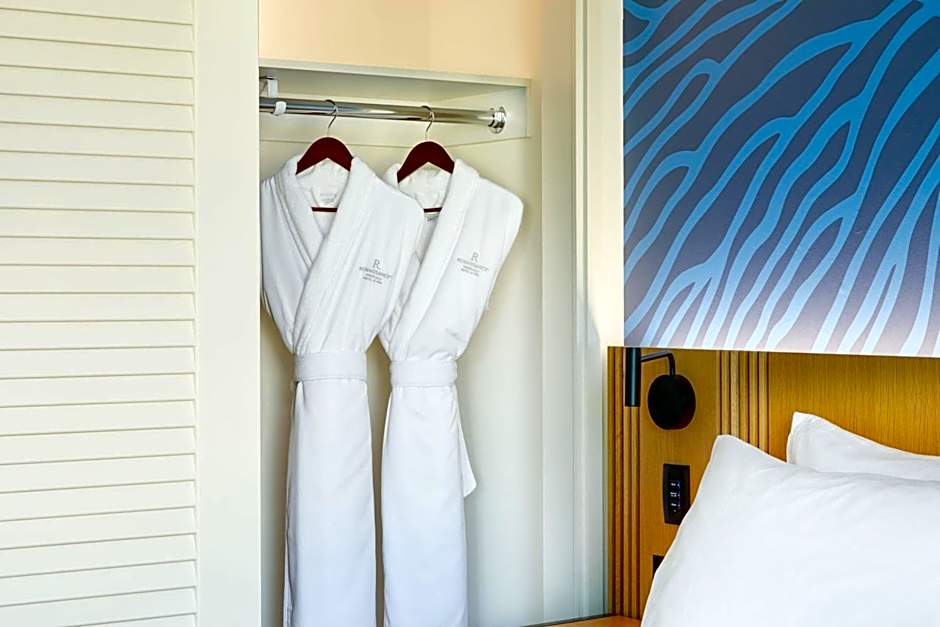 Renaissance Honolulu Hotel & Spa
