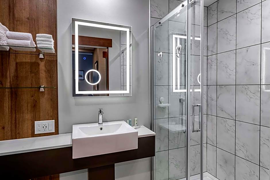 Quality Hotel & Conference Centre