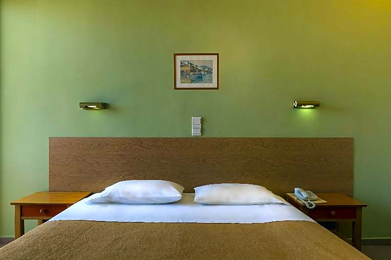 Delfini Hotel Patras