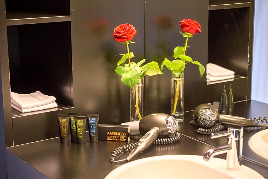 dasbreitehotel am Rhein