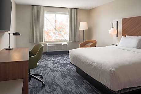 King Room - Mobility and Hearing Accessible