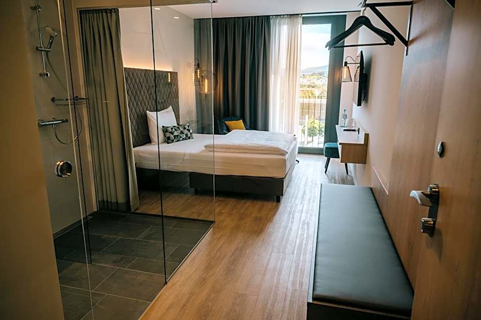 LOOM Hotel & Skybar