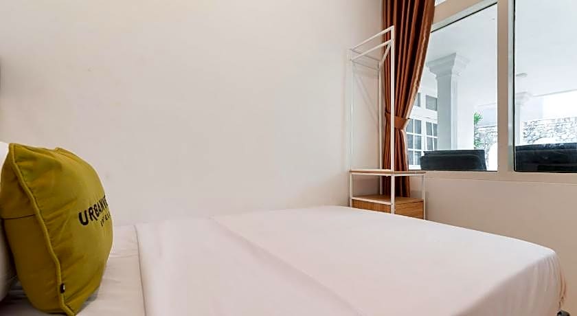Urbanview Hotel De Breeze Kemang Jakarta by RedDoorz