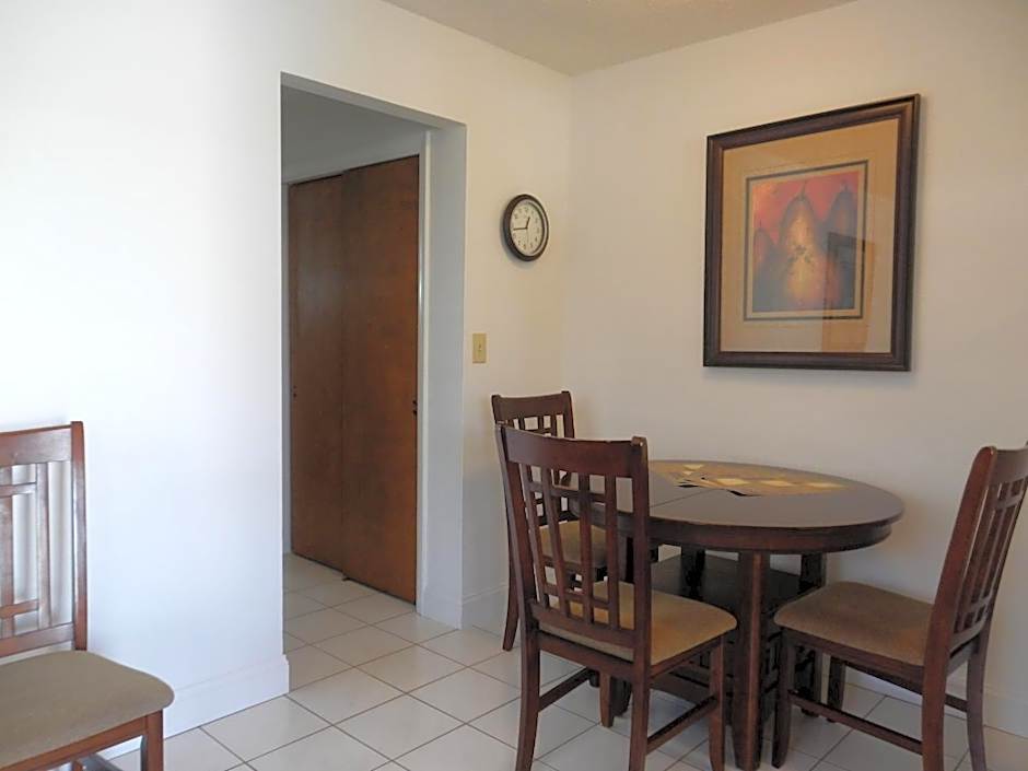 Shell Motel Hollywood