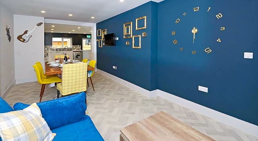 Townhouse PLUS @ London Road Stoke