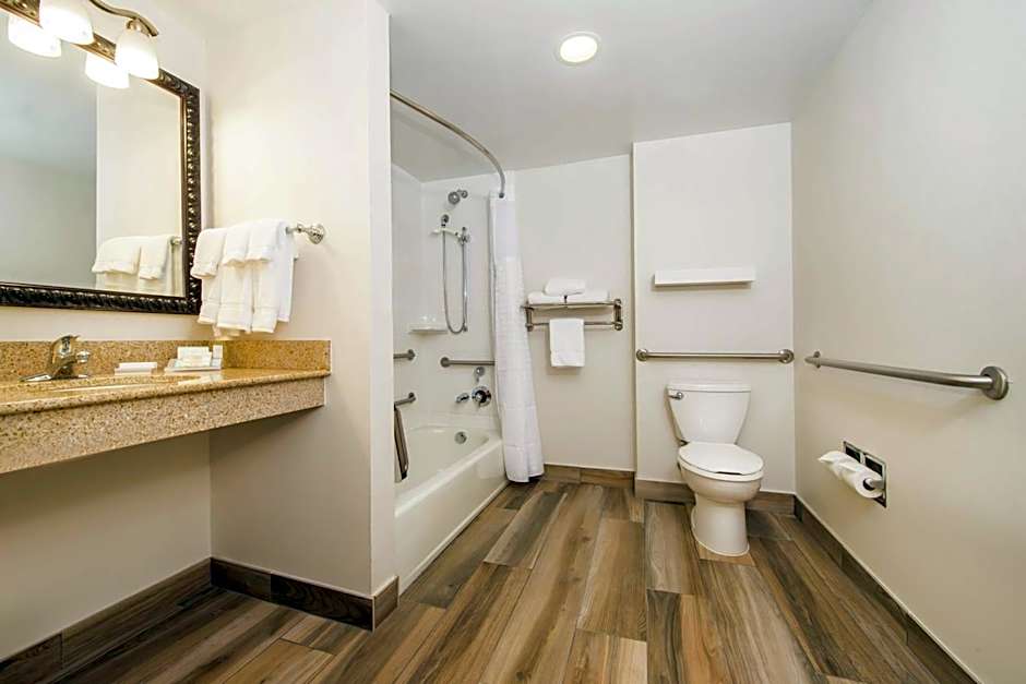 Hilton Garden Inn Charlottesville