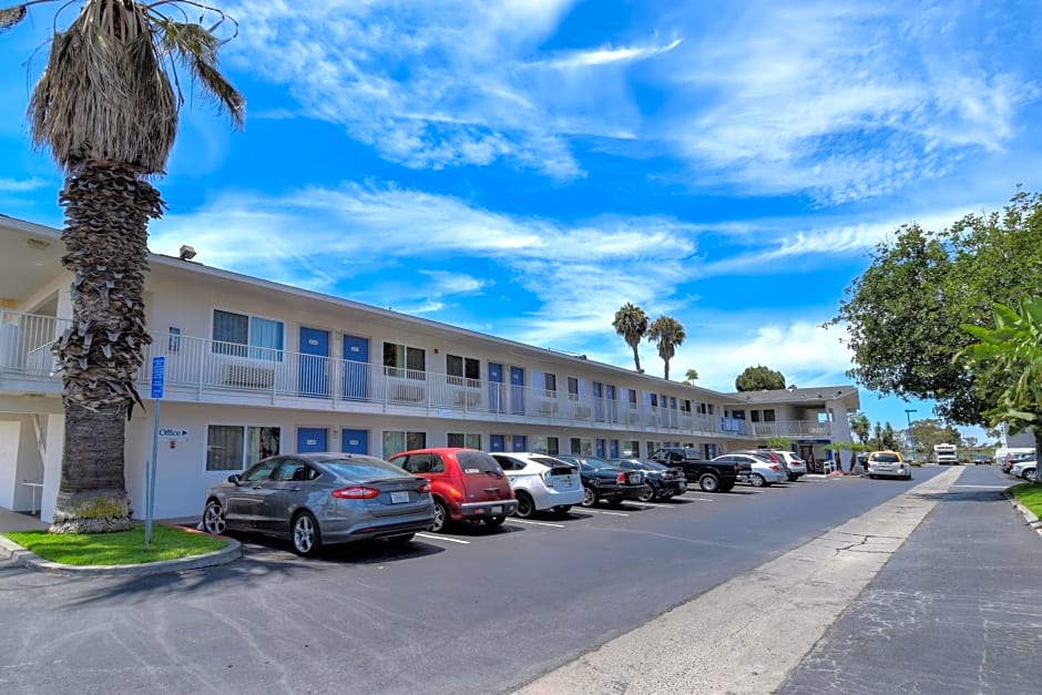 Motel 6-Westminster, CA - South - Long Beach Area