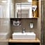 Best Western Plus Celebrity Suites
