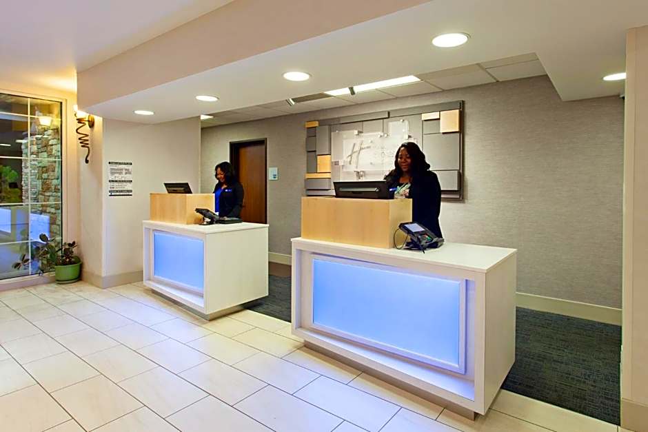 Holiday Inn Express Oakland Airport By IHG