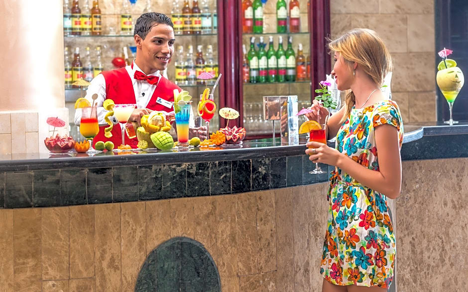 SUNRISE Le Jarden Resort