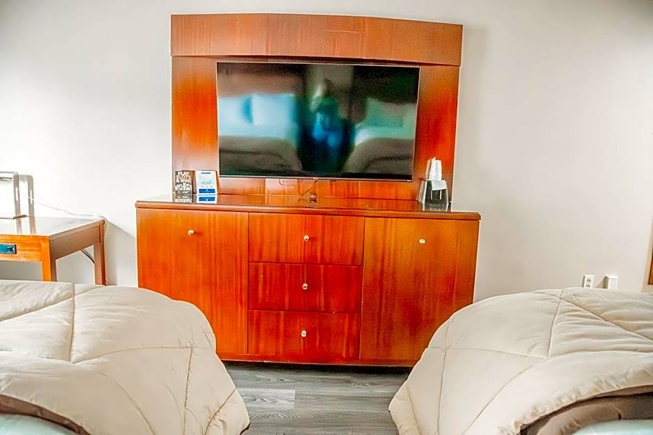 Country Garden & Suites-Benton