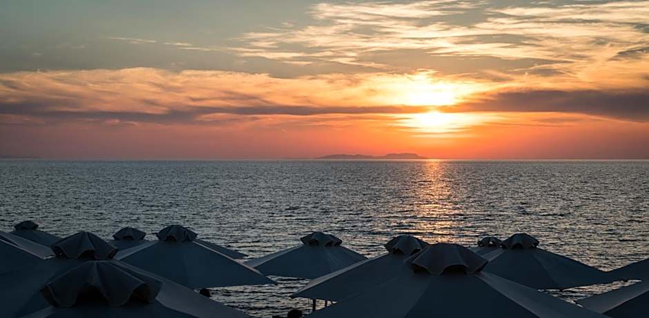 Acharavi Beach Hotel