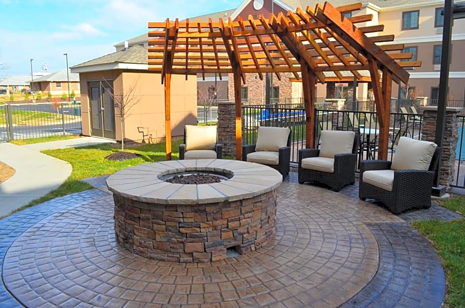 Staybridge Suites Bowling Green, an IHG Hotel