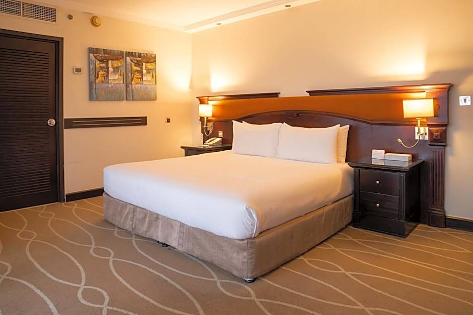 Photo 1 of 4 of Classic 1 King Bed