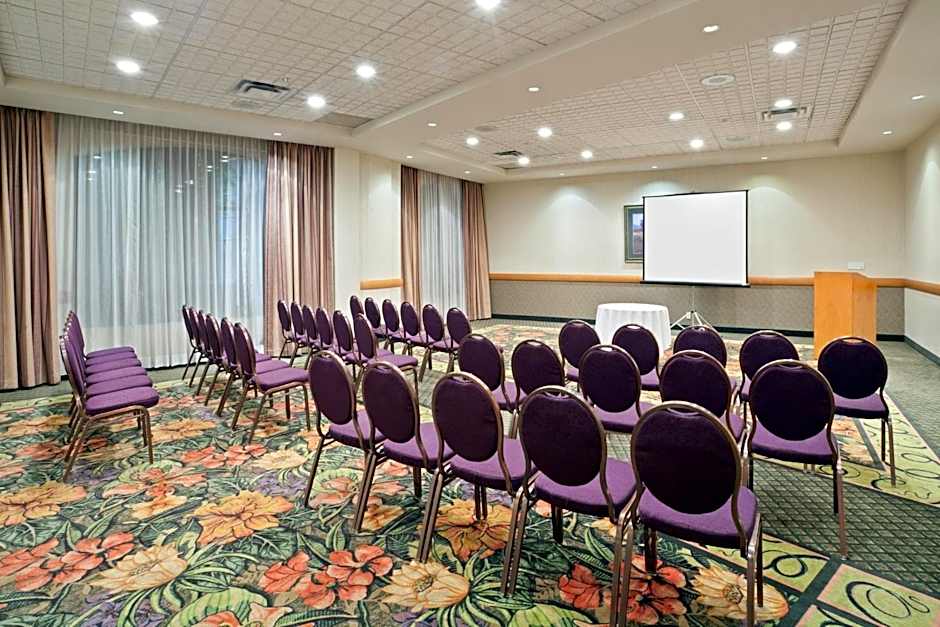 Holiday Inn North Vancouver By IHG