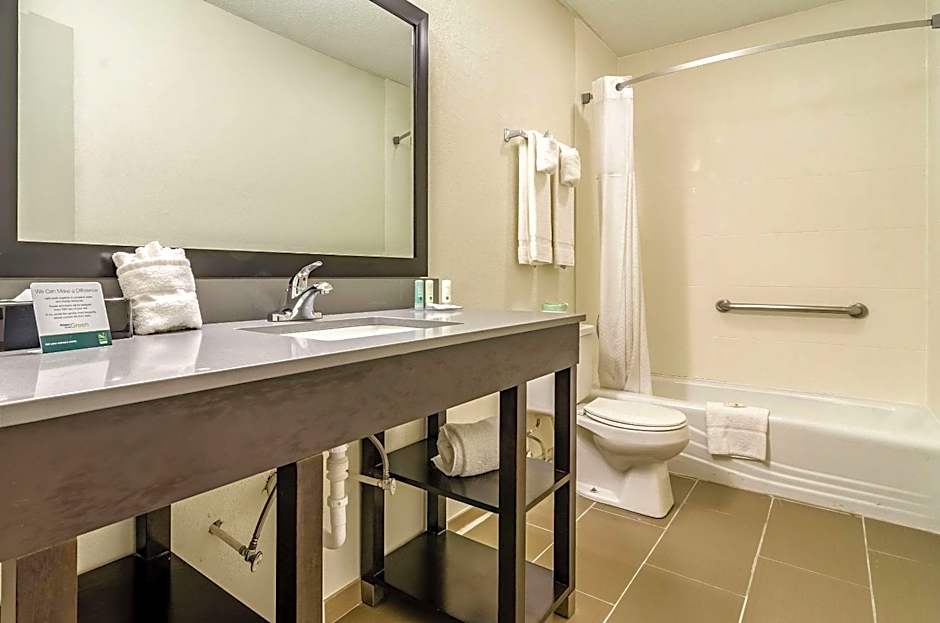Quality Inn & Suites Creedmoor - Butner