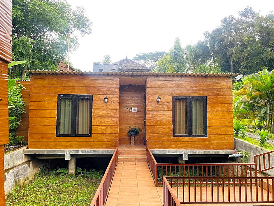 RedDoorz Syariah Near Wisata Durensewu Pandaan