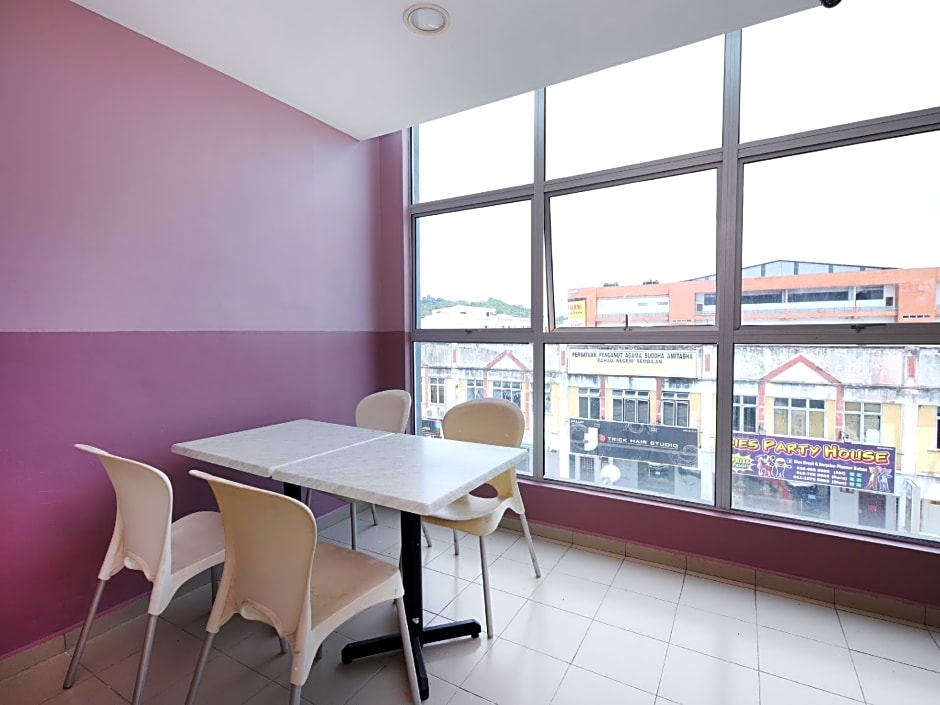 OYO 816 Hotel De Kiara