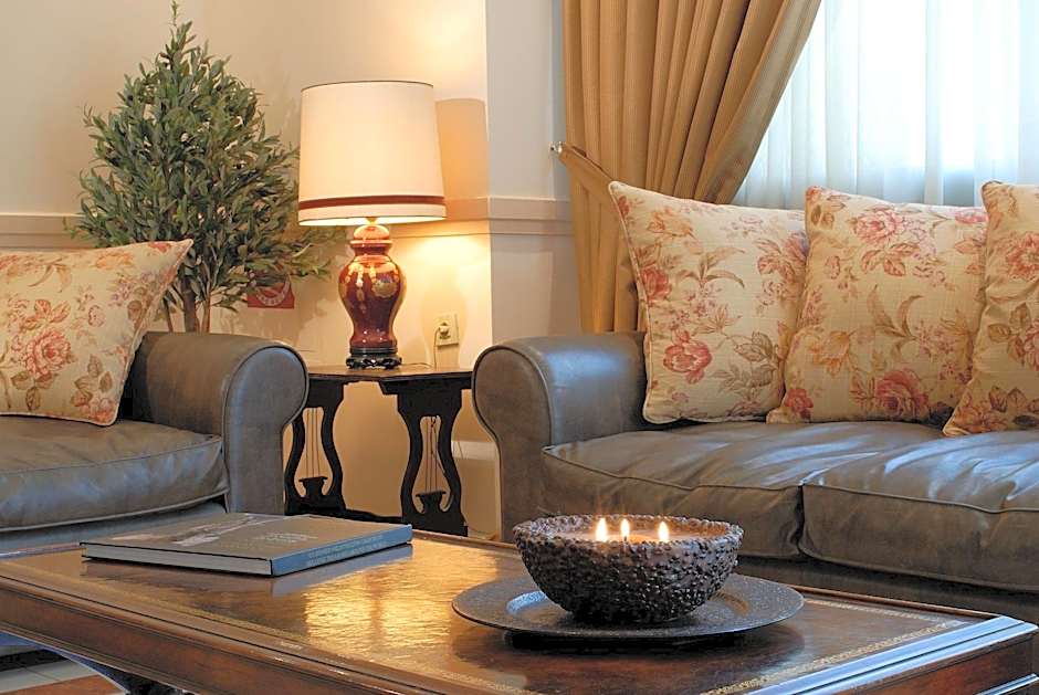 Athens Atrium Hotel & Jacuzzi Suites