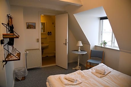 Double Room with Private Bathroom in the Inspector's House