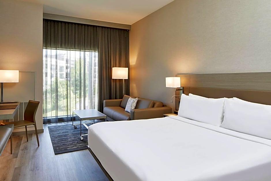 AC Hotel by Marriott Durham