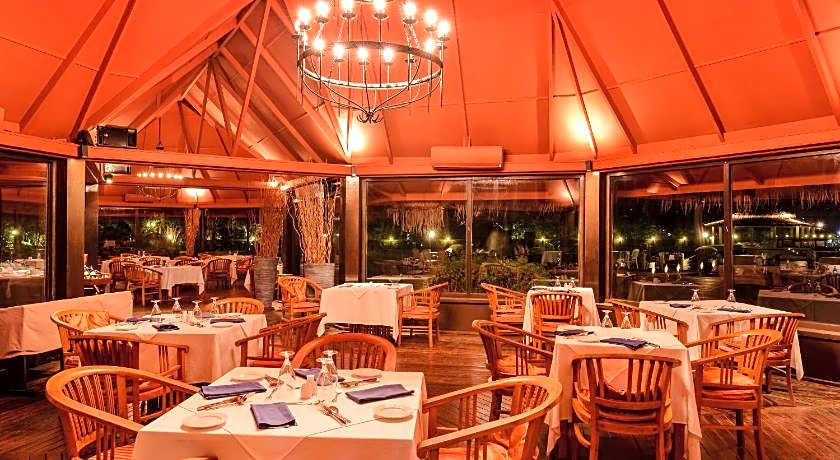 Adaaran Select Huduran Fushi - 24hrs Dine around Premium All inclusive