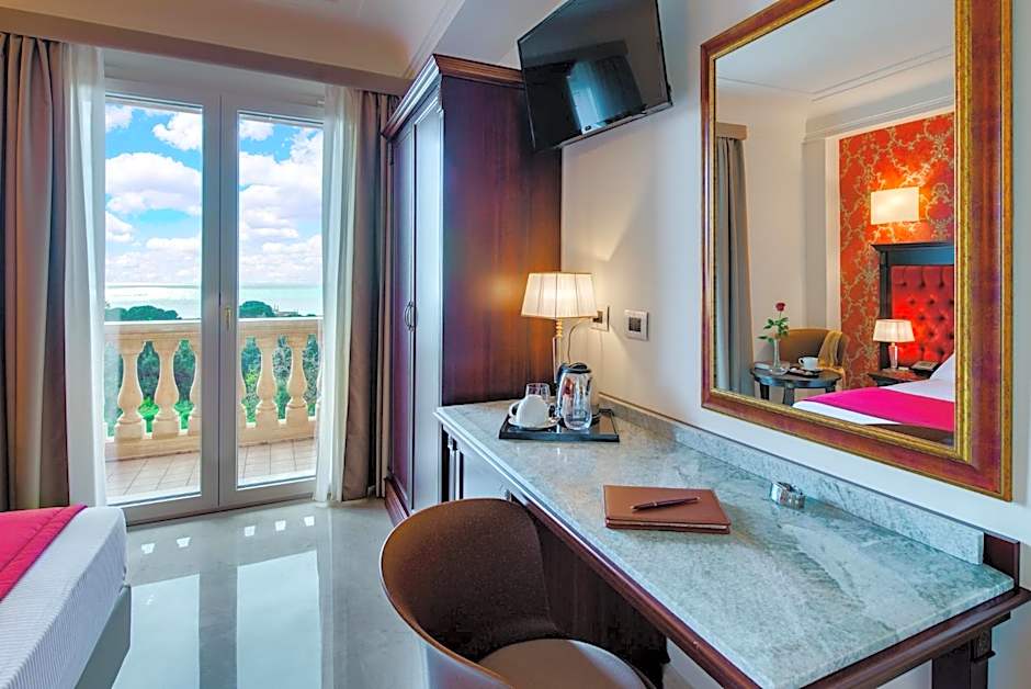 La Paloma Blanca Hotel