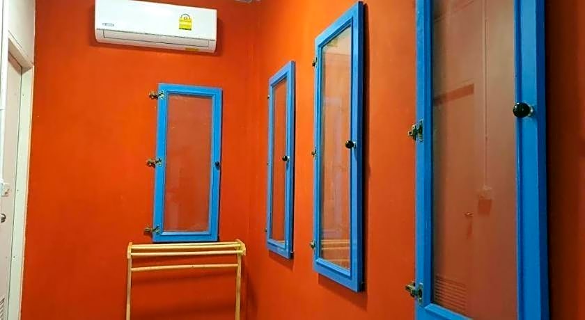 Super Hostel