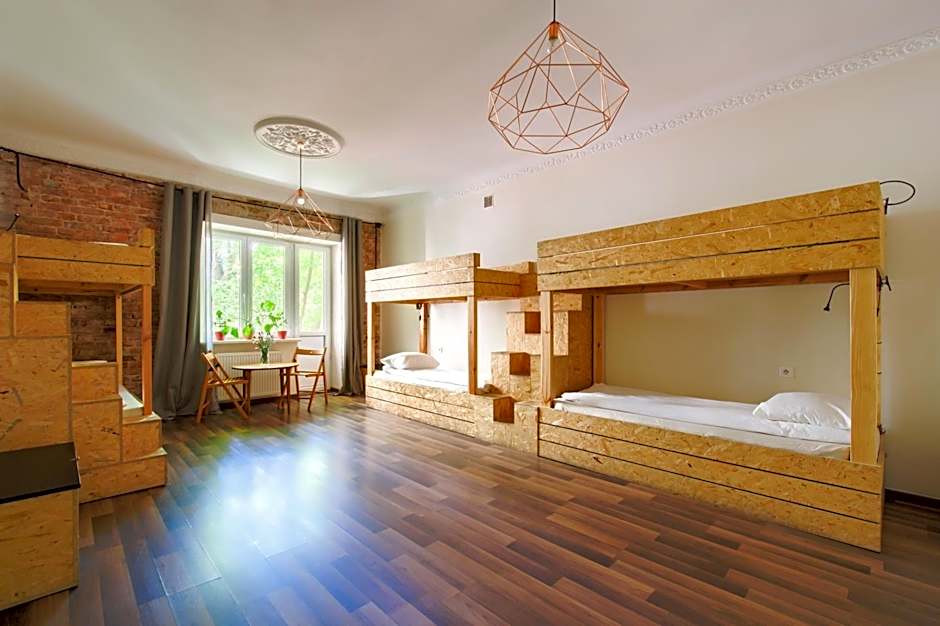 Lull Hostel