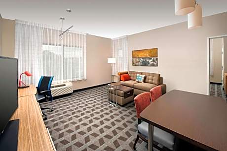One-Bedroom King Suite