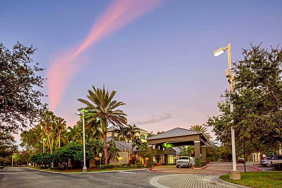 La Quinta Inn & Suites by Wyndham Fort Lauderdale Plantation